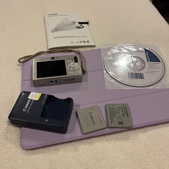 Canon PowerShot SD1000 7.1MP Digital Elph Camera with 3x Optical Zoom - Picture 7 of 12